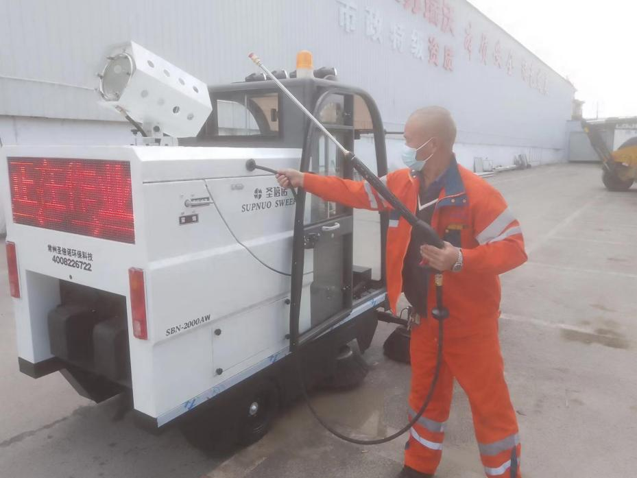 乌鲁木齐龙马快速清扫车